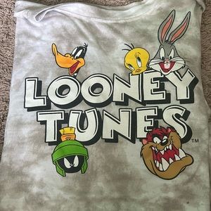 grey looney tunes shirt